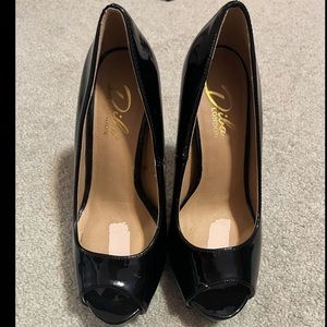 Diba London black peep-toe pumps! 5